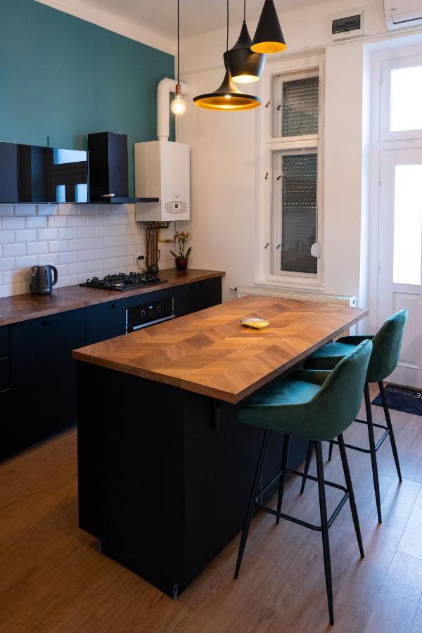 Central Szeged Apartment Екстериор снимка